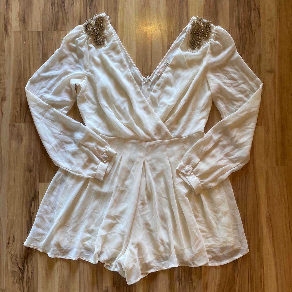 Agaci Cream Colored Romper with Appliques